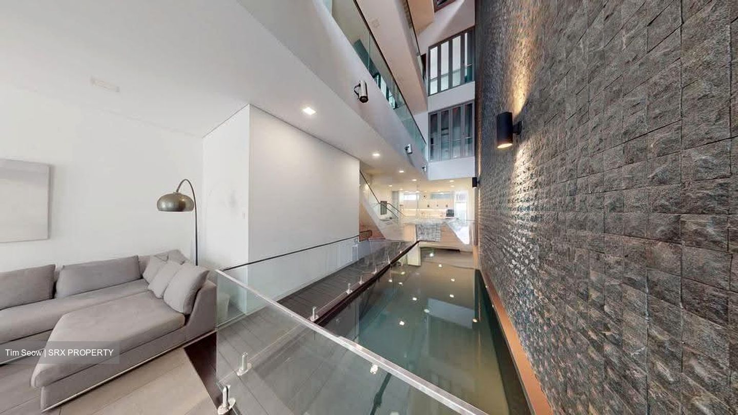 Opera Estate (D15), Terrace #627042051